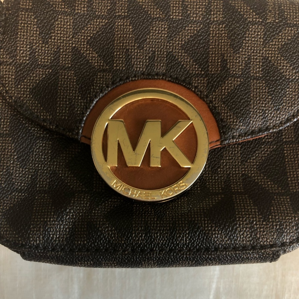 Michael Kors small purse - Picture 2 of 4